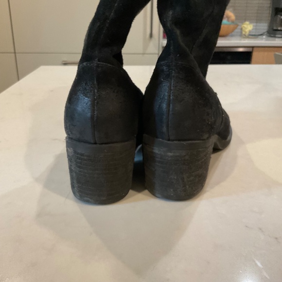 Born Basil Black Distressed Suede Riding Boot 10 - Picture 5 of 7